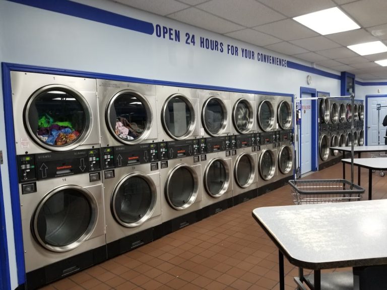 7404 laundroplex is a laundromat near me in kansas city missouri 768x576