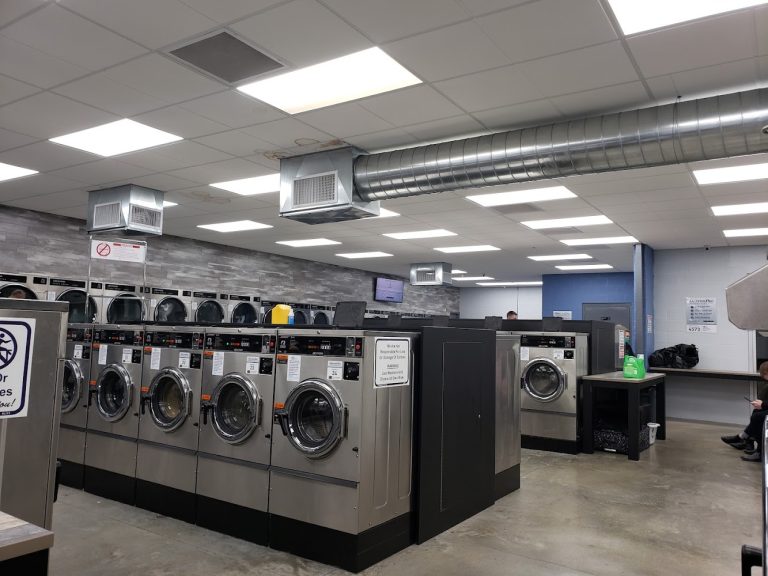 7428 wash house laundry is a laundromat near me in gladstone missouri 768x576