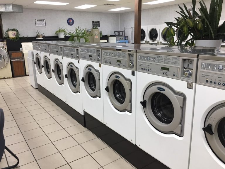 7479 norge village laundry center is a laundromat near me in st. louis missouri 768x576
