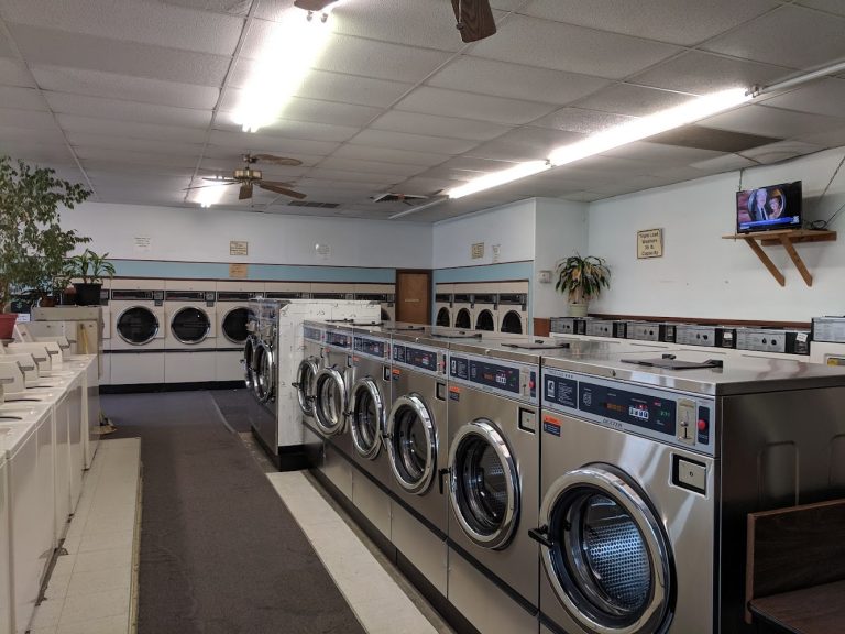 7495 oldtown coin laundry is a laundromat near me in independence missouri 768x576
