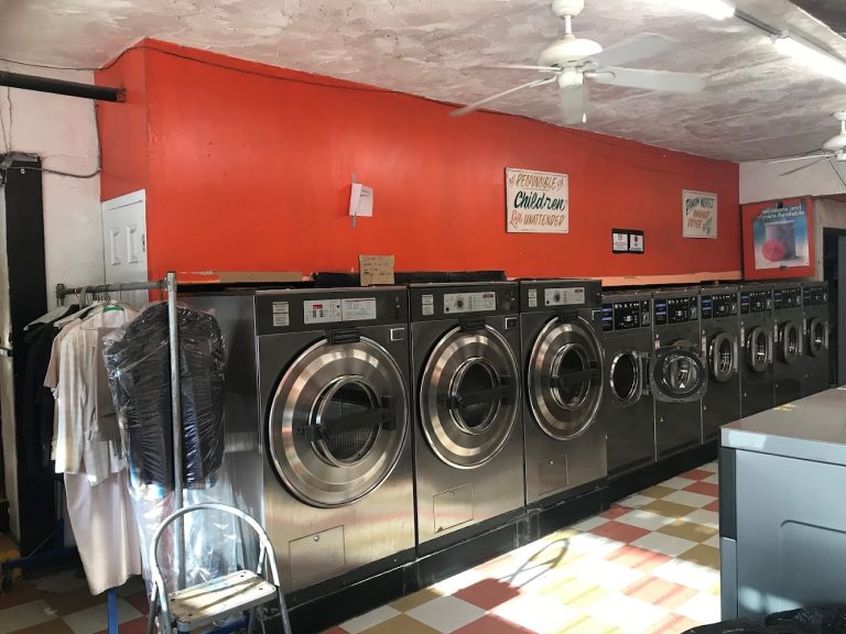7501 de best laundry dry cleaning is a laundromat near me in kansas city missouri 768x576