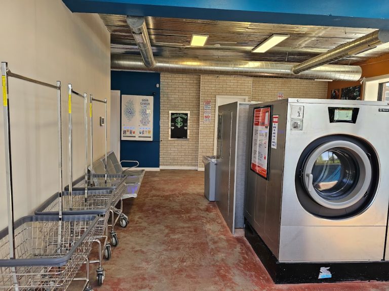 7571 laundry day laundromat is a laundromat near me in st. louis missouri 768x576