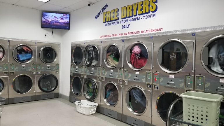 7596 xtreme clean laundry. free dryers wifi accepting credit debit or coin is a laundromat near me in overland missouri 768x432