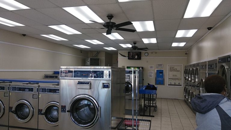 7600 a1 laundromat is a laundromat near me in st. louis missouri 768x432