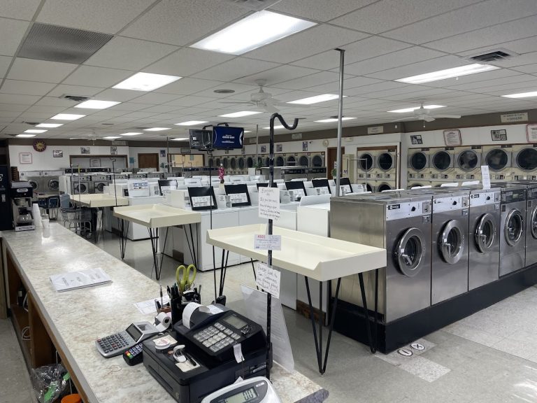 7644 b clean laundromat is a laundromat near me in jefferson city missouri 768x576