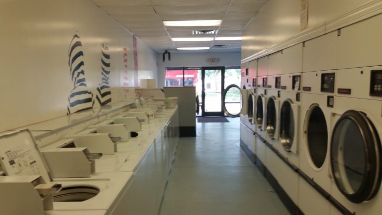 7666 grand laundry is a laundromat near me in st. louis missouri 768x432