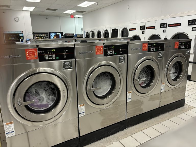 7668 coin laundry is a laundromat near me in st. louis missouri 768x576