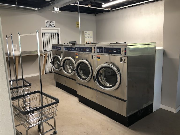 7672 sunset laundromat is a laundromat near me in st. louis missouri 768x576