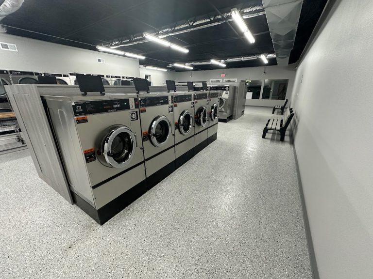 7685 kimberling city laundry is a laundromat near me in kimberling city missouri 768x576