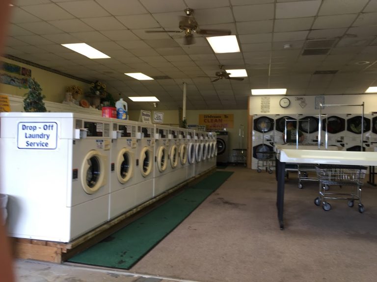 7687 clean jeans laundry is a laundromat near me in branson west missouri 768x576