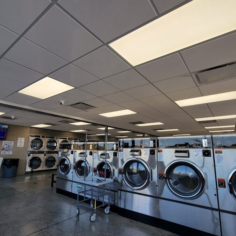 7712 wash house laundry is a laundromat near me in lees summit missouri 768x768