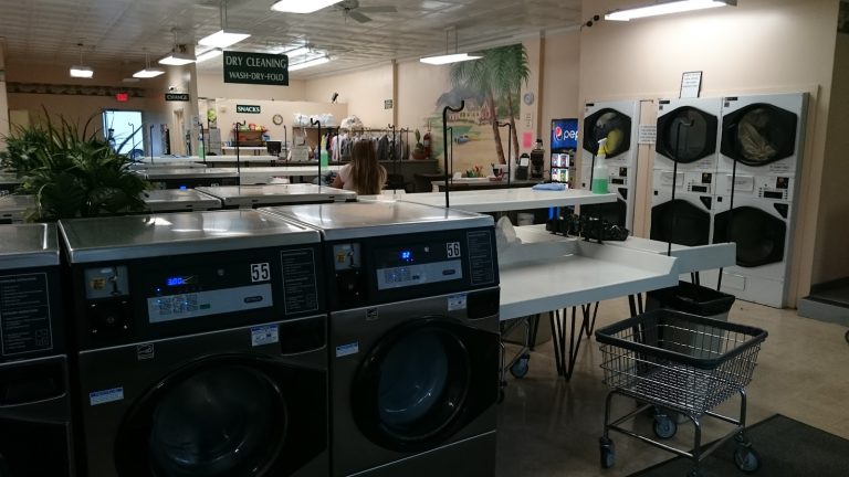 10084 clintonville coin laundry is a laundromat near me in columbus ohio 768x432
