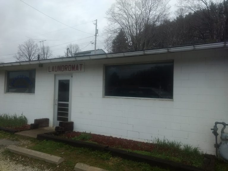 10095 dellroy laundry is a laundromat near me in dellroy ohio 768x576
