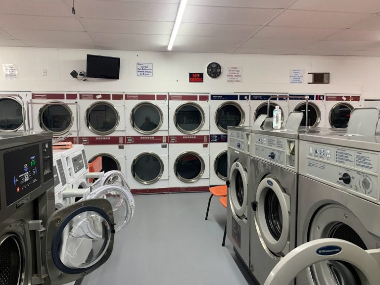 10115 village laundry laundromat the best laundromat in akron the cleanest laundromat in akron the safest laundromat in akron is a laundromat near me in akron ohio 768x576