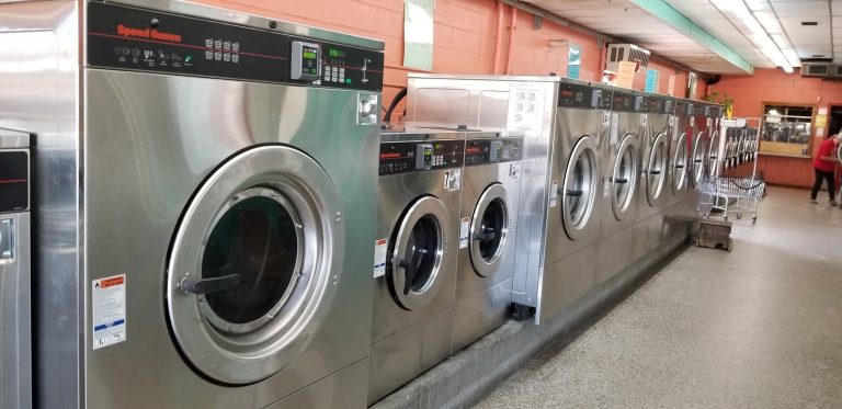 10121 hollands laundromat 24 hours on weekends is a laundromat near me in akron ohio 768x373