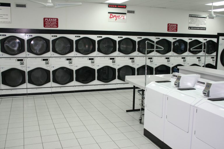 10353 lmaries laundromat is a laundromat near me in bowling green ohio 768x512