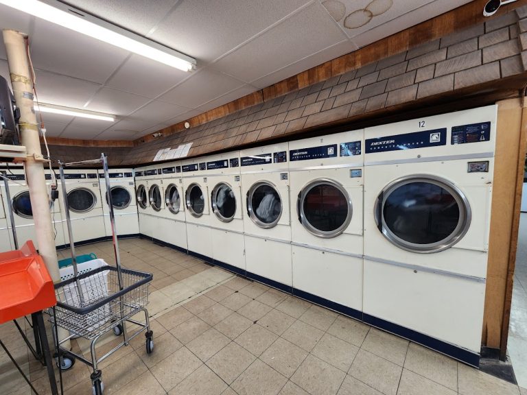 10509 jacksons laundry1 car wash and mini storages. is a laundromat near me in lawton oklahoma 768x576