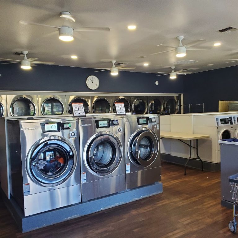 10688 la pine laundromat is a laundromat near me in la pine oregon 768x768