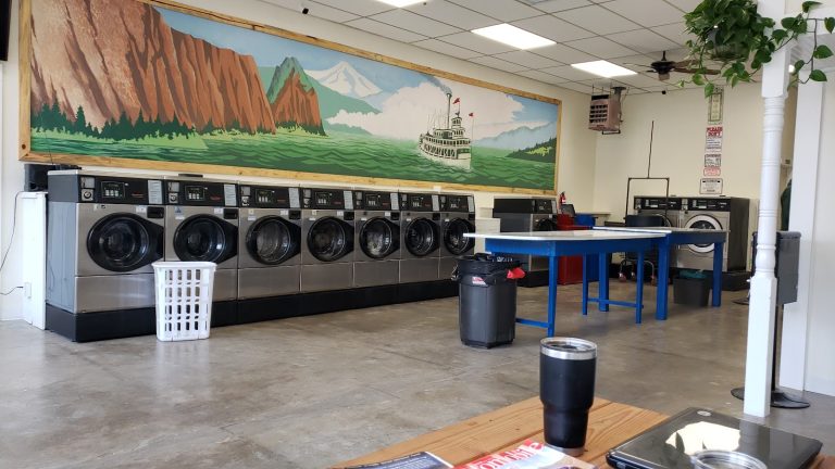10714 steamboat coin laundry is a laundromat near me in gold hill oregon 768x432