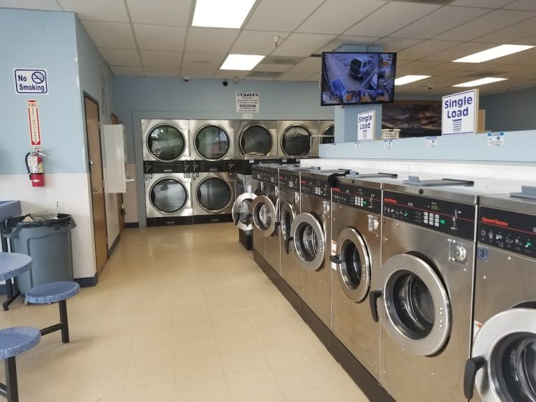 10776 cedars laundromat is a laundromat near me in sandy oregon 768x576