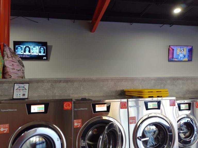 10809 wash world laundry is a laundromat near me in portland oregon 768x576