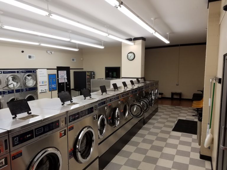 10879 1st street laundromat is a laundromat near me in newberg oregon 768x576
