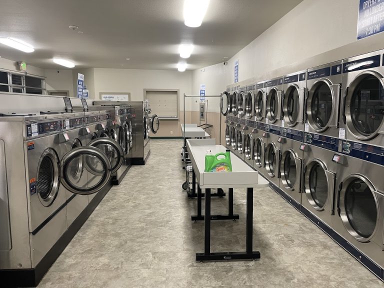 10933 fresh coast laundry works reedsport is a laundromat near me in reedsport oregon 768x576