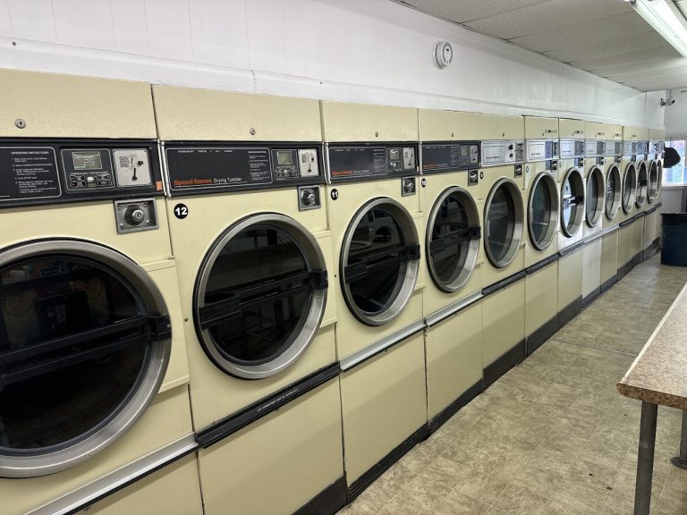 11014 suzannes wash house is a laundromat near me in west york pennsylvania 768x576