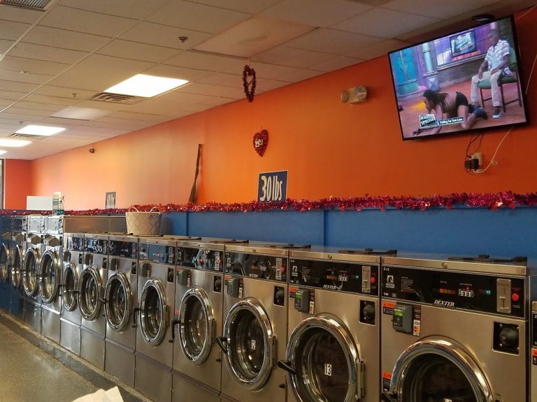 11359 extreme clean laundry is a laundromat near me in providence rhode island 768x576