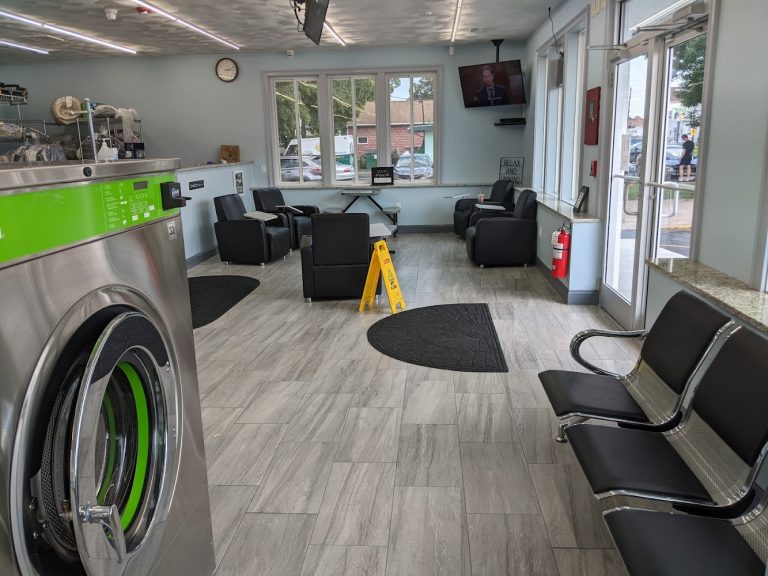 11361 freeway laundry is a laundromat near me in east providence rhode island 768x576
