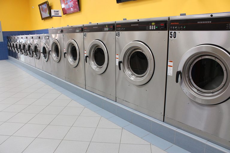 11407 laundromax is a laundromat near me in north providence rhode island 768x512