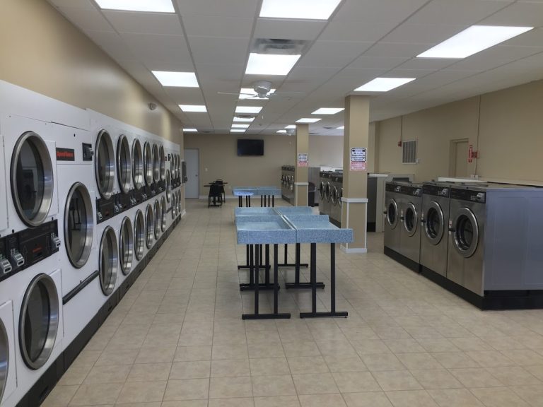 11441 town hall laundromat is a laundromat near me in johnston rhode island 768x576