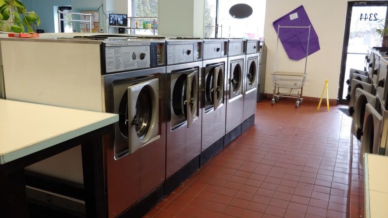 11462 lemon laundry and dry cleaning is a laundromat near me in warwick rhode island 768x432