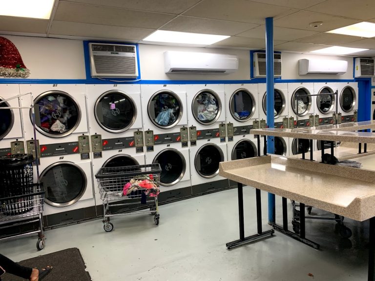 11501 dexter laundromat is a laundromat near me in central falls rhode island 768x576