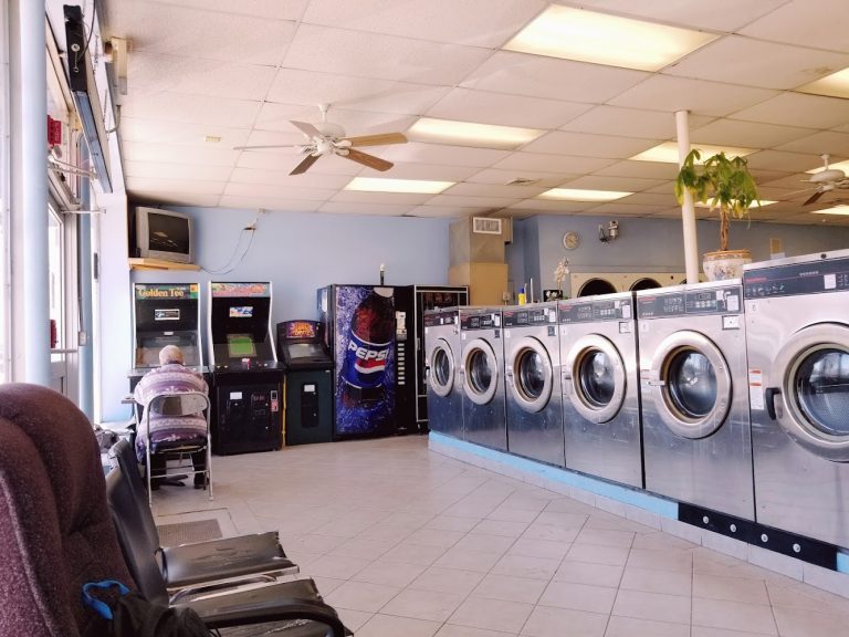 11559 spin city cumberland is a laundromat near me in cumberland rhode island 768x576