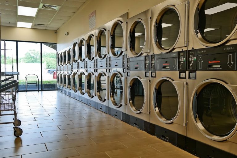 7857 fluff fold laundromat is a laundromat near me in gulfport mississippi 768x512