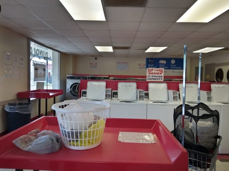 7871 lucky bubbles coin laundry is a laundromat near me in gulfport mississippi 768x576