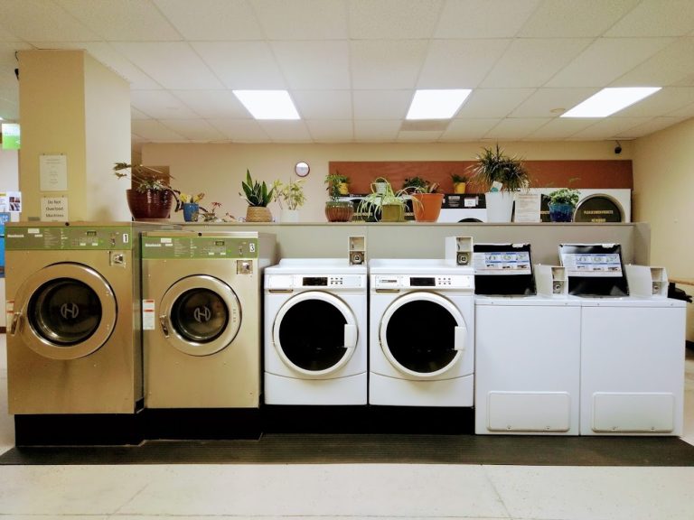 7952 lolo wash and dry is a laundromat near me in lolo montana 768x576