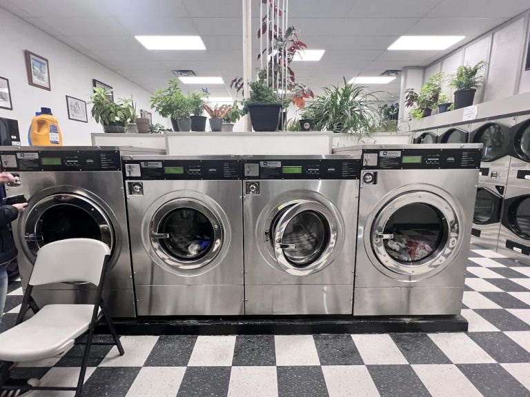 8062 washing well is a laundromat near me in belgrade montana 768x576