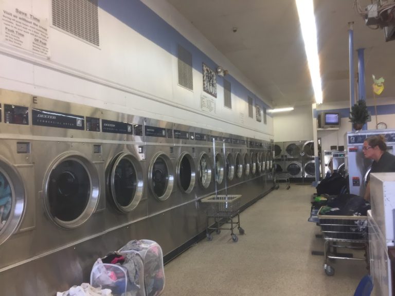 8088 cape fear laundry is a laundromat near me in wilmington north carolina 768x576