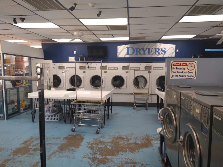 8183 bs coin laundry is a laundromat near me in matthews north carolina 768x576