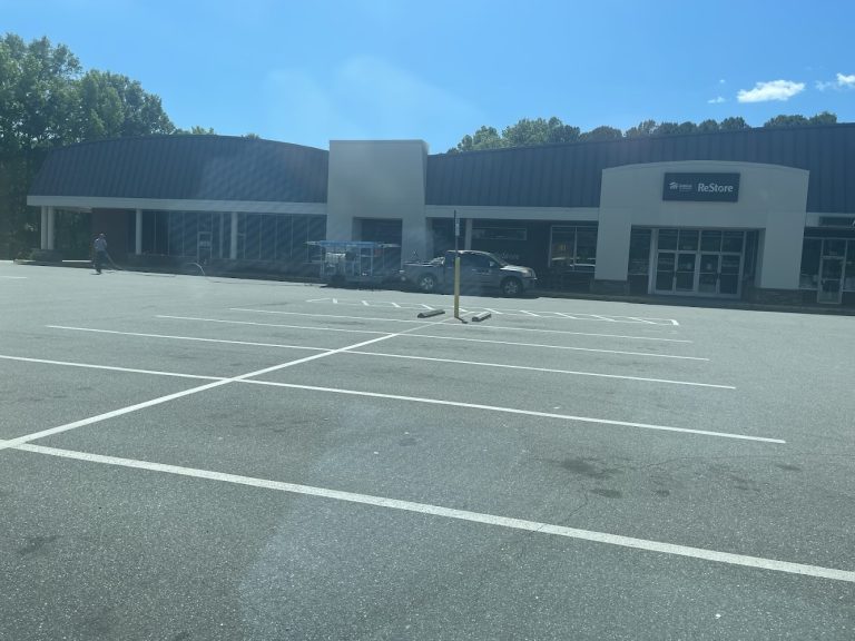 8185 apex coin laundromat is a laundromat near me in apex north carolina 768x576