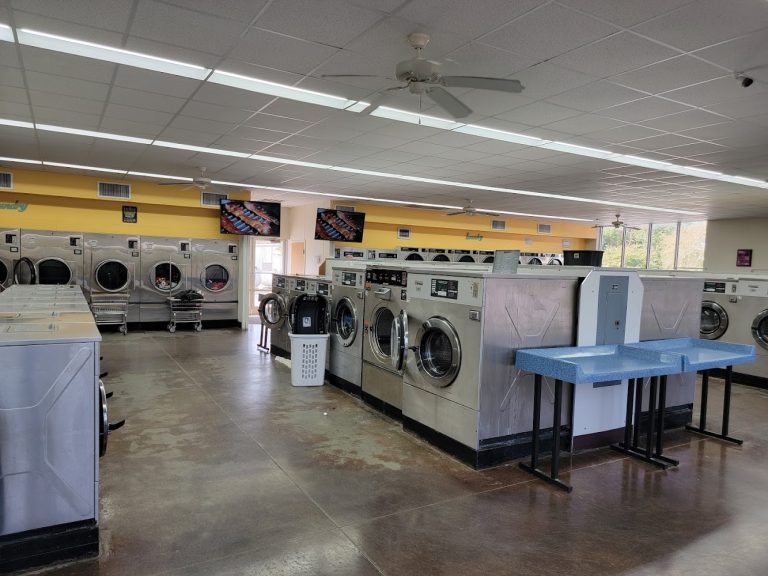 8334 cowells cleaners laundromat car wash is a laundromat near me in newport north carolina 768x576