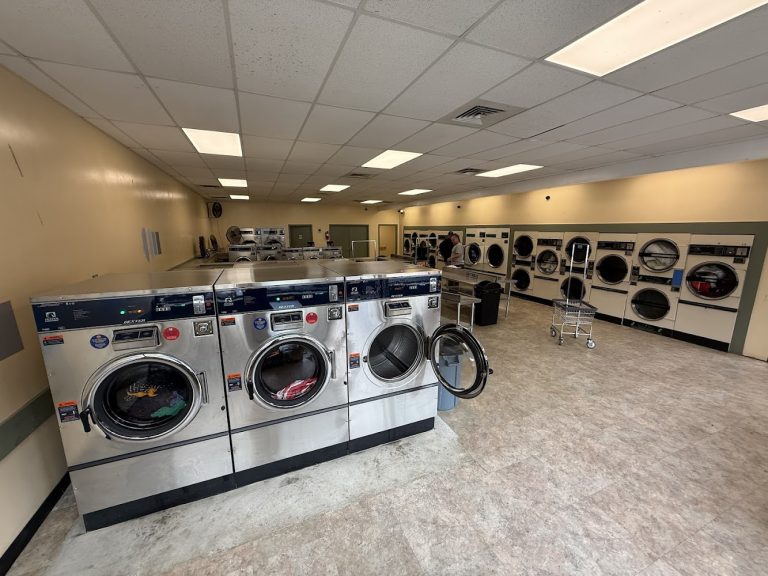 8413 misty mountain coin laundry and wash n fold is a laundromat near me in murphy north carolina 768x576