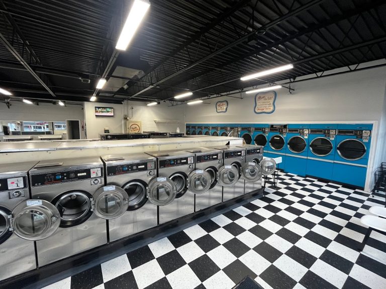 8425 bubble palace laundry co. is a laundromat near me in eden north carolina 768x576