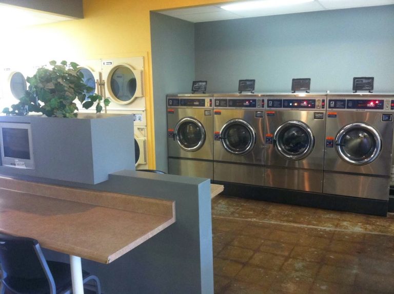 8521 laundry land is a laundromat near me in lincoln nebraska 768x574