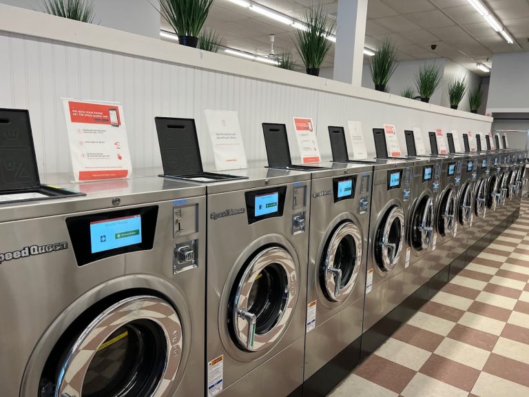 8672 liberty laundry and dry cleaning is a laundromat near me in peterborough new hampshire 768x576