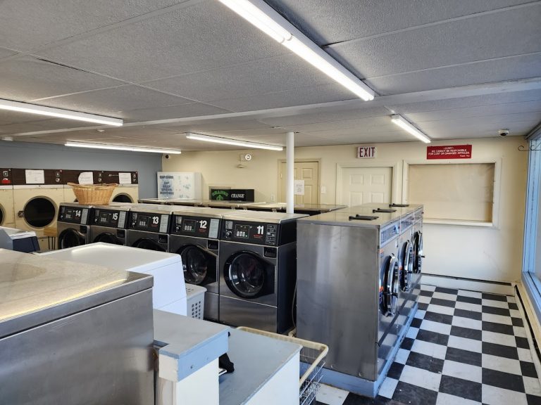8680 monument laundromat is a laundromat near me in goffstown new hampshire 768x576