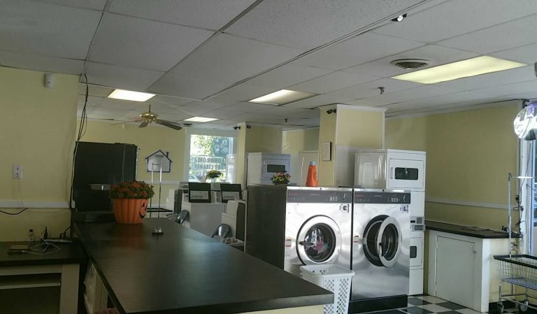 8684 d d laundromat and cleaners is a laundromat near me in hudson new hampshire 768x449