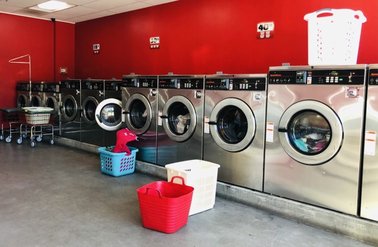 8782 six ts laundry is a laundromat near me in rochester new hampshire 768x502